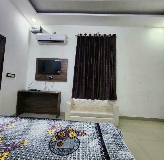 Номер Стандарт, Pop 80681b City Palace