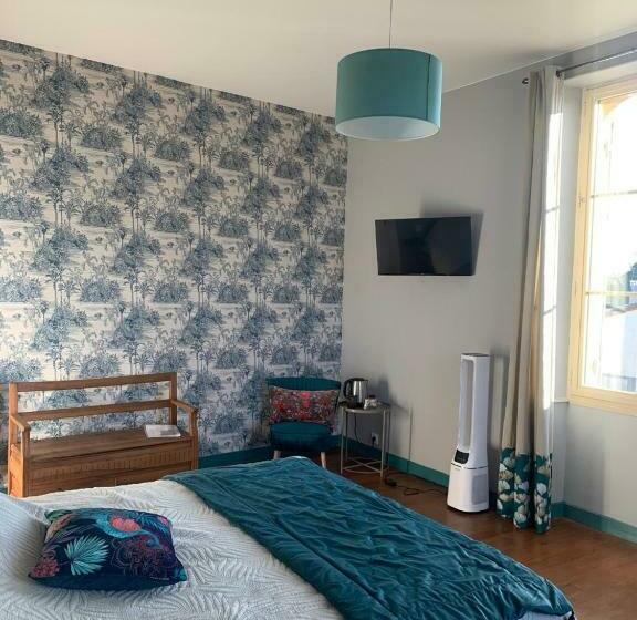 标准间, Aux Portes Des Iles