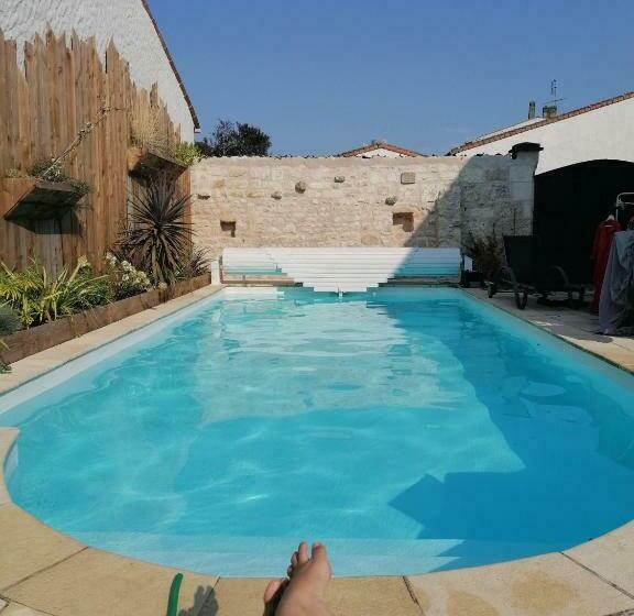 标准间, Aux Portes Des Iles