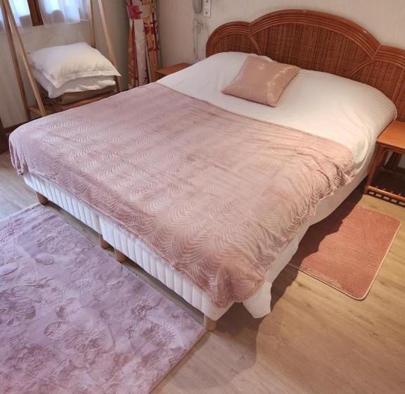 Семейный Номер, Résidence Normandie