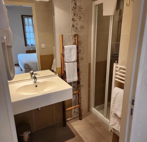 Семейный Номер, Résidence Normandie