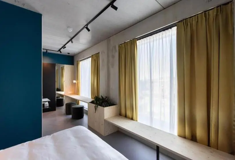 キングサイズベッドのスタンダードルーム, Moloko  Just A Room  Sleep&shower Digital Key By Sms