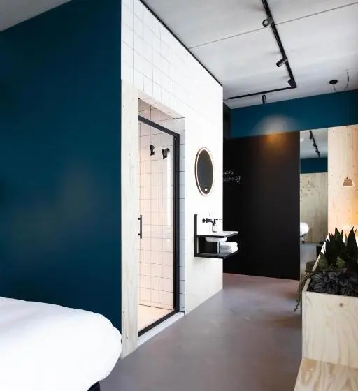 キングサイズベッドのスタンダードルーム, Moloko  Just A Room  Sleep&shower Digital Key By Sms