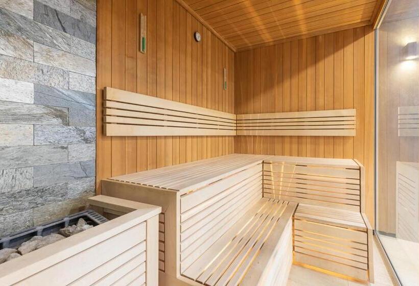 דירת חדר, Apartament Holiday 8/25