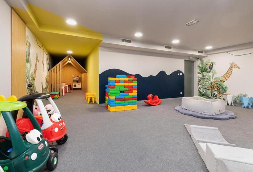 דירת חדר, Apartament Holiday 8/25