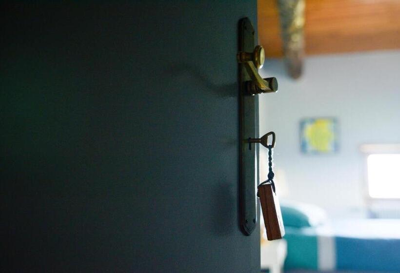 Четырехместный Номер Стандарт Вид на Сад, La Grange Du Bois