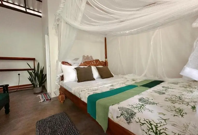 اتاق استاندارد, Midigama Inn