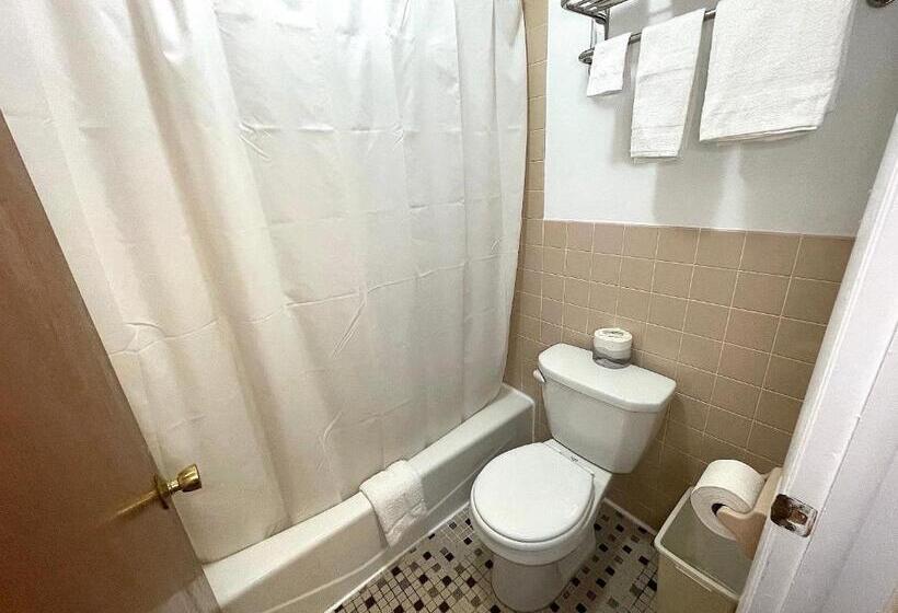 标准间, Cardinal Motel