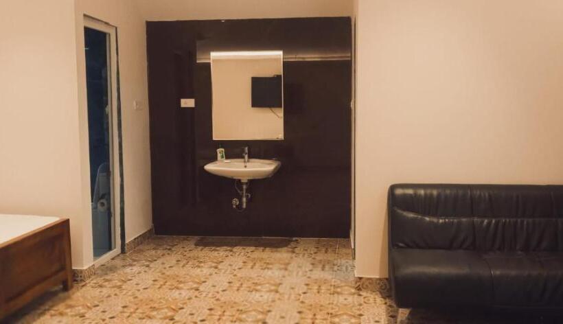 اتاق لوکس, Farm Stay Resort   Shamirpet, Hyderabad