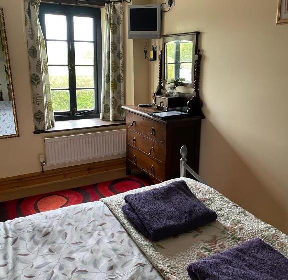 マウンテンビュースタンダードルーム, The Crown Inn Longtown