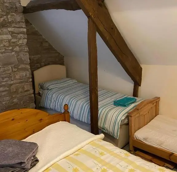 Standard-studio, The Crown Inn Longtown