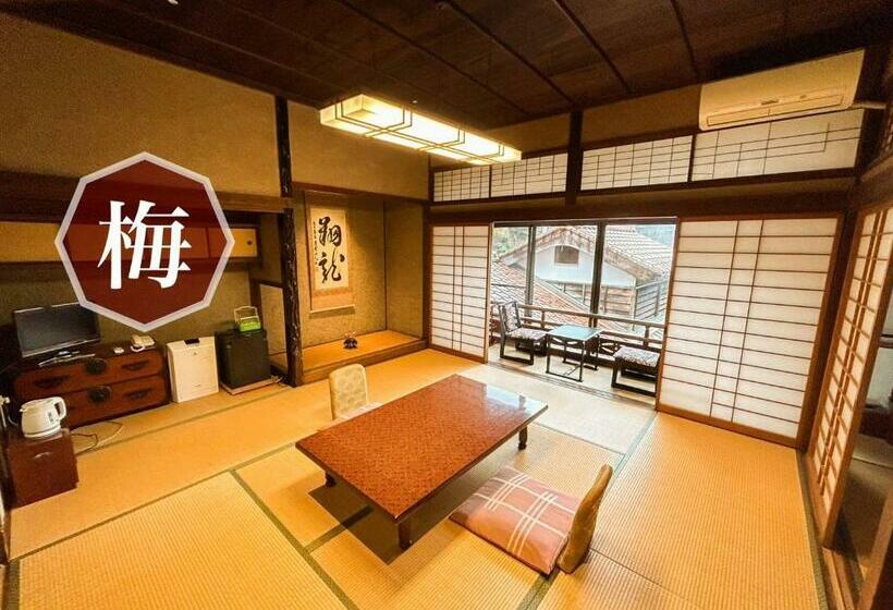 غرفة عائلية, Sangai Ryokan