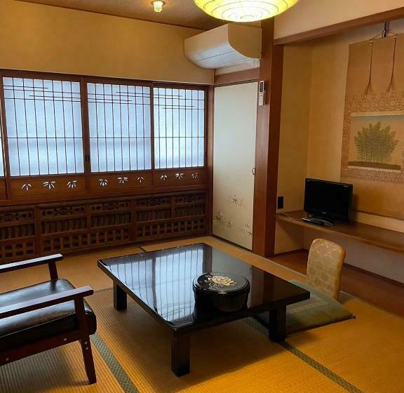 غرفة قياسية, Sangai Ryokan