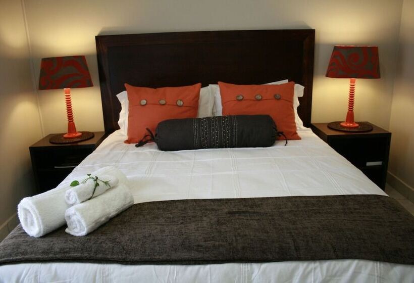 家庭套房, At Tzaneen