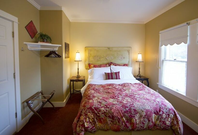 Standart Oda, Magnolia