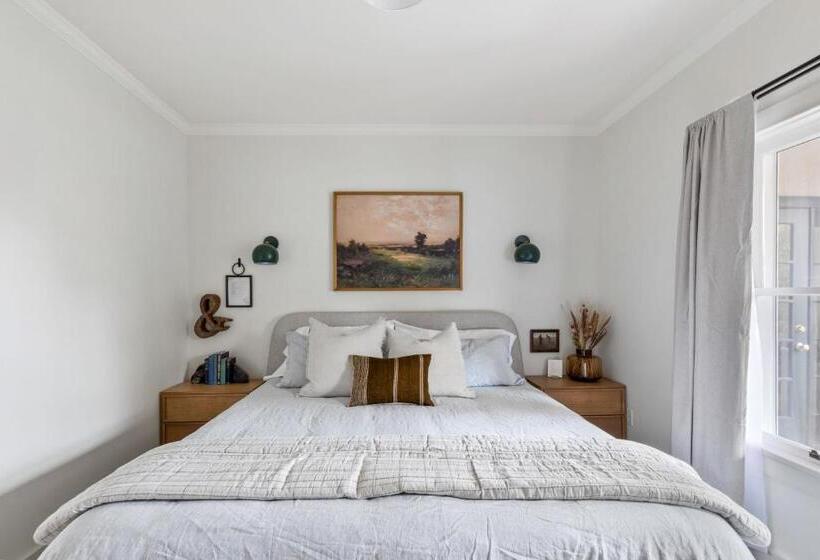 Büyük Çift Kişilik Yataklı Standart Oda, Magnolia