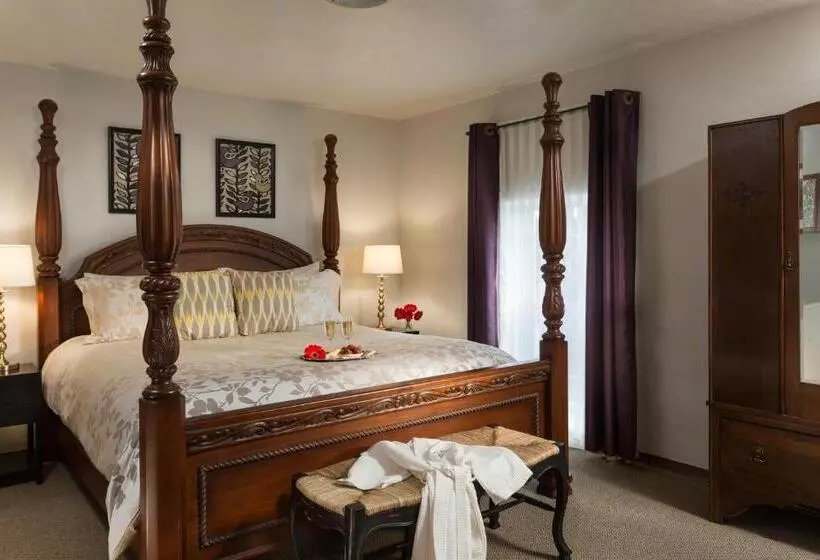 キングサイズベッドのスイートルーム, The Roosevelt Inn
