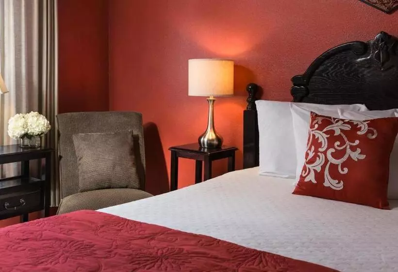 デラックスルーム, The Roosevelt Inn