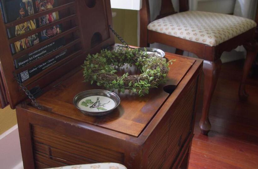 标准房带园景, Granbury Gardens Bed And Breakfast