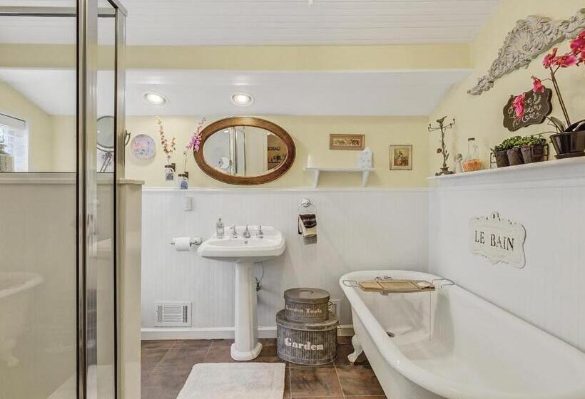 Стандартный Номер Кровать Кинг, Granbury Gardens Bed And Breakfast