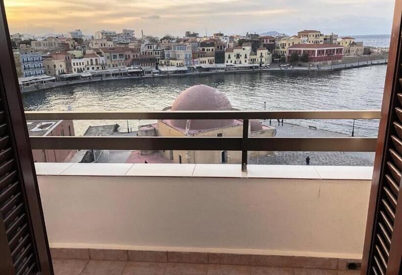 חדר בסיסי, Amphitrite