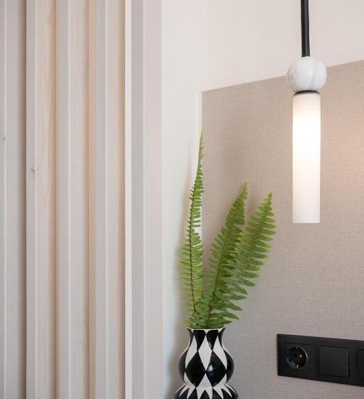 חדר בסיסי, Amphitrite