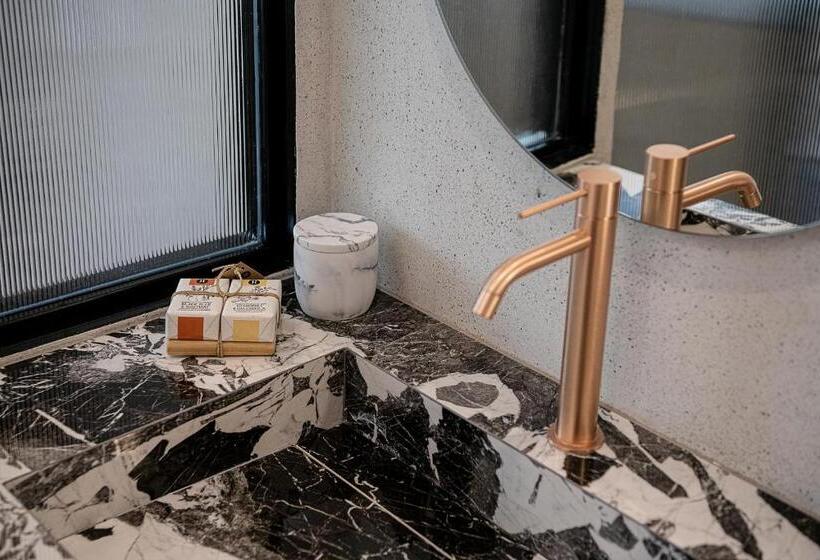 חדר דלוקס, Amphitrite