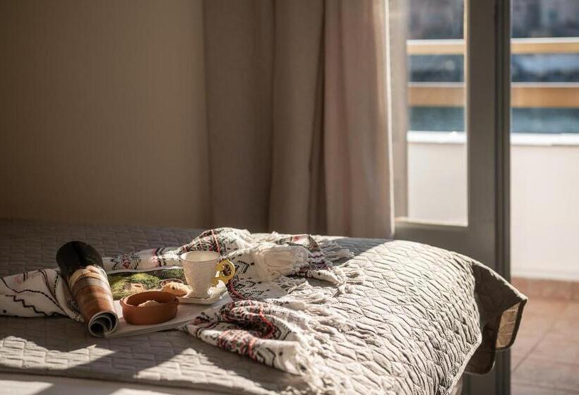 חדר דלוקס עם מרפסת נוף לים, Amphitrite