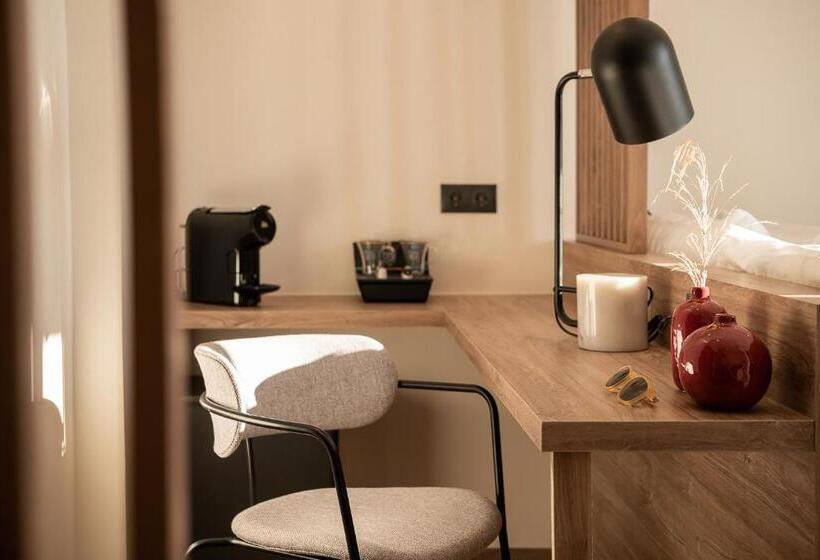 חדר דלוקס עם מרפסת נוף לים, Amphitrite