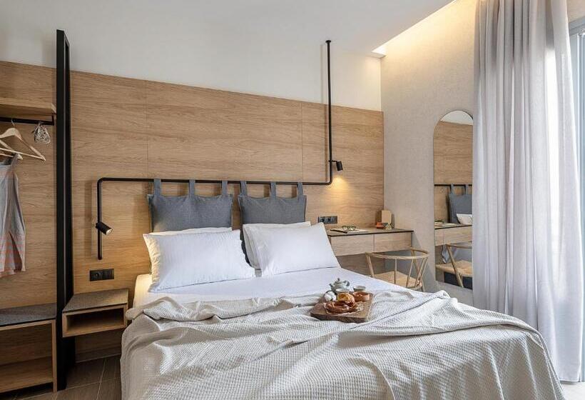 חדק דלוקס עם ג'קוזי, Amphitrite