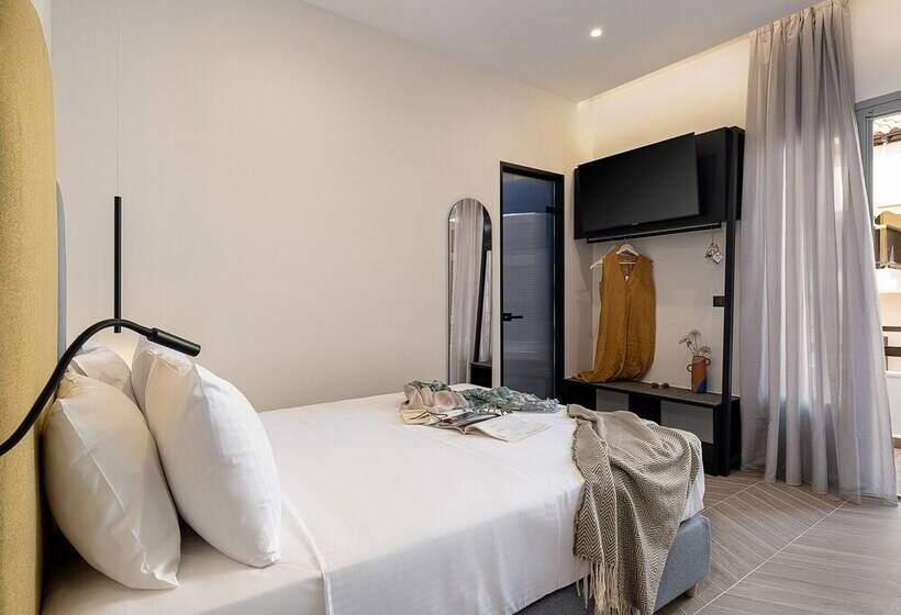 חדק דלוקס עם ג'קוזי, Amphitrite