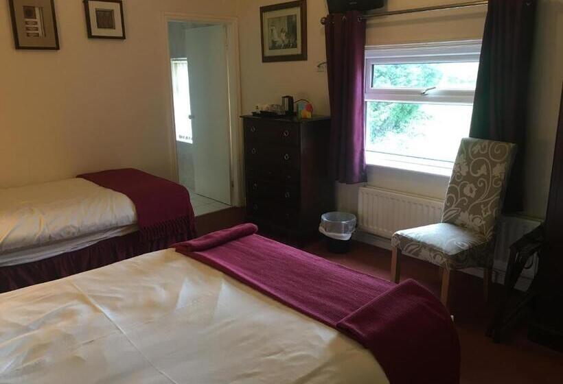 חדר סטנדרט, Holly Trees