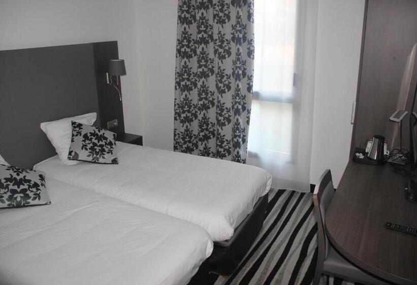 Номер Superior, Kyriad Saint Quentin En Yvelines  Montigny