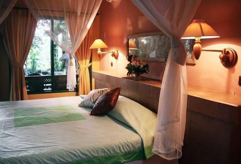 Номер Deluxe, Puri Taman Sari