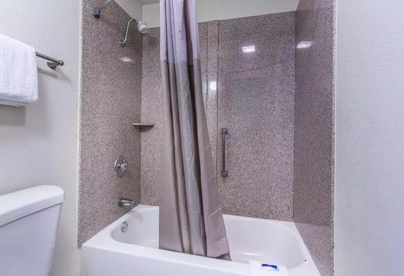 キングサイズベッドのデラックスルーム, Motel 6mount Vernon, Il
