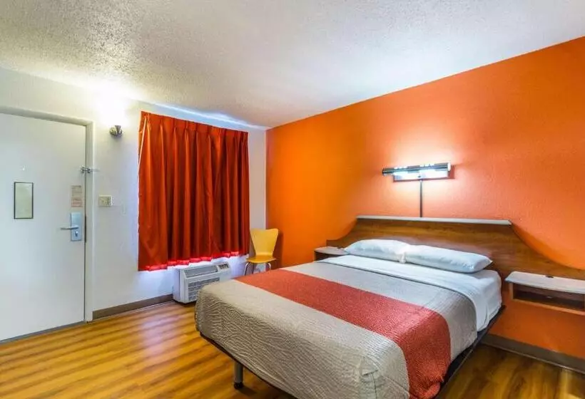 身障者適用スタンダードルーム, Motel 6mount Vernon, Il