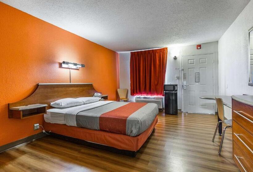 غرفة قياسية لذوى الاحتياجات الخاصة, Motel 6mount Vernon, Il