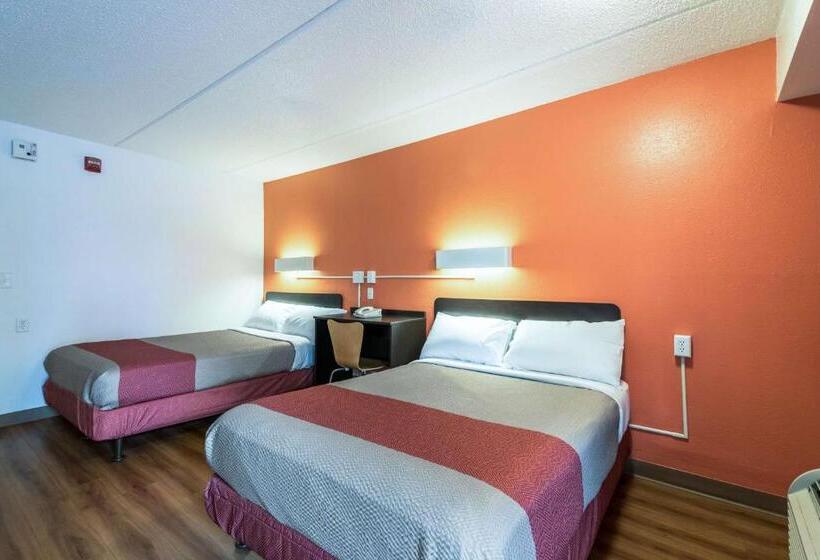 スタンダード4人部屋, Motel 6birmingham, Al