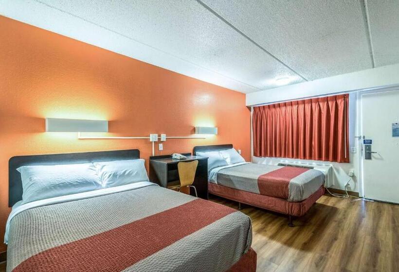 Четырехместный Номер Стандарт, Motel 6birmingham, Al
