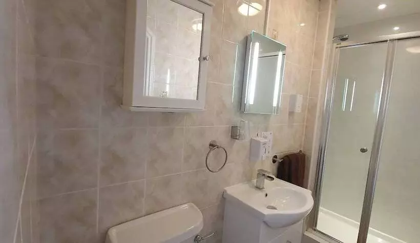 エクゼクティブシングルルーム, Beechwood Guest House