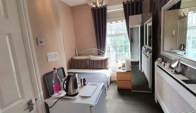スーペリアシングルルーム, Beechwood Guest House