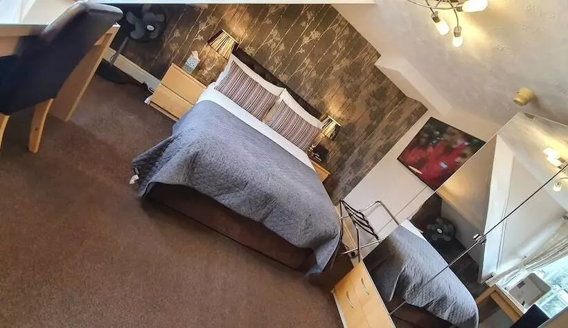 スーペリアールーム, Beechwood Guest House