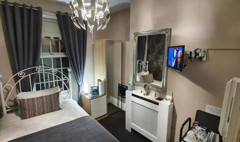 スーペリアシングルルーム, Beechwood Guest House