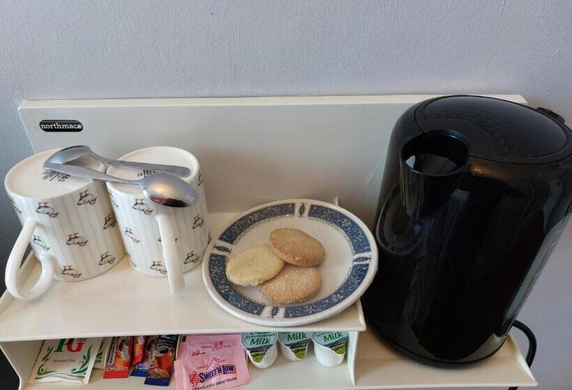 חדר אקונומי, The Norwood