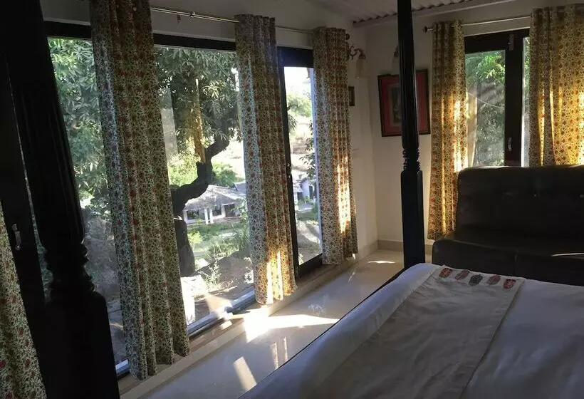 Standard Neljän Hengen Huone, Ratan Villas
