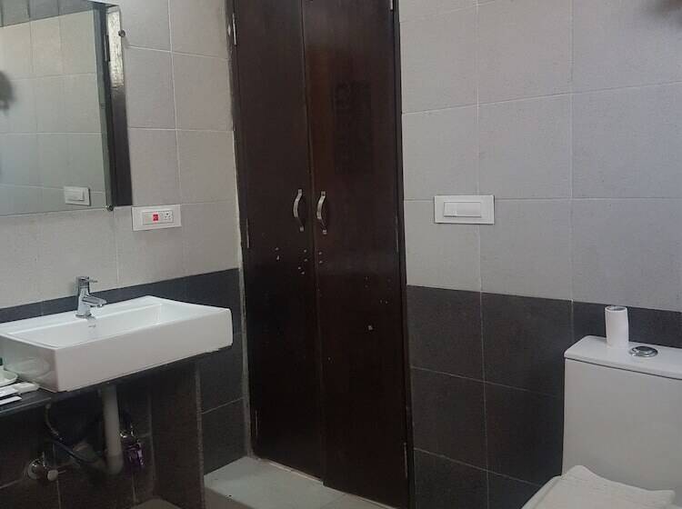 Family Connecting Room, Ratan Villas