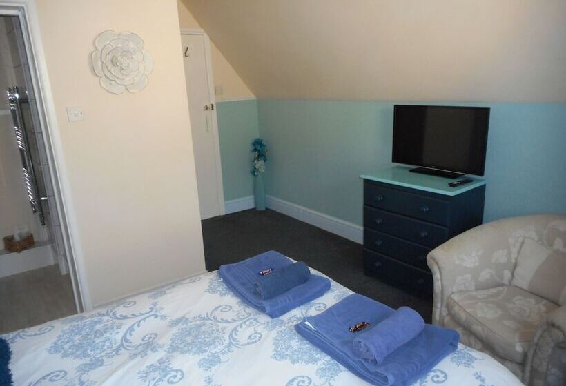 이코노미 룸, The George B&b