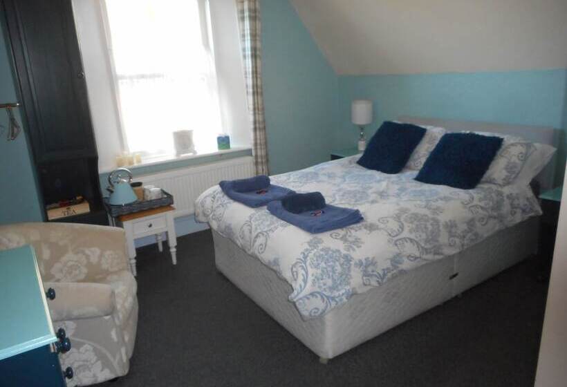 이코노미 룸, The George B&b