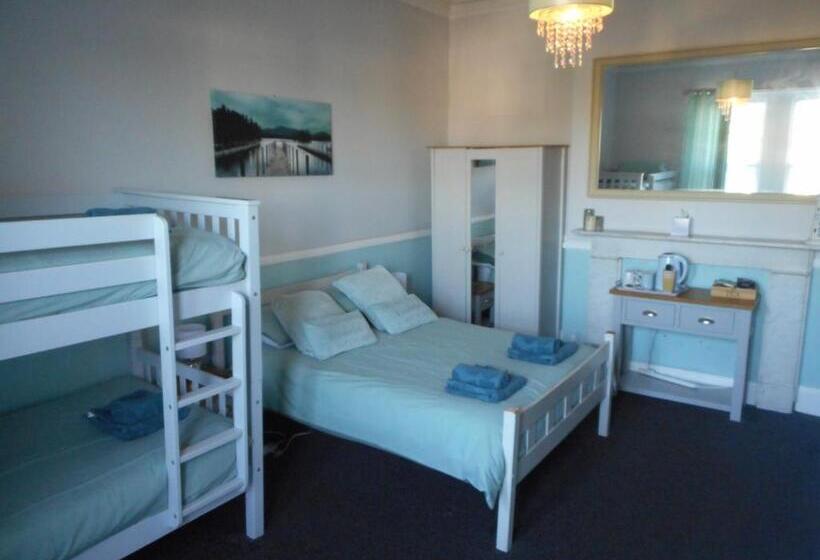 4인용 스탠다드 룸, The George B&b