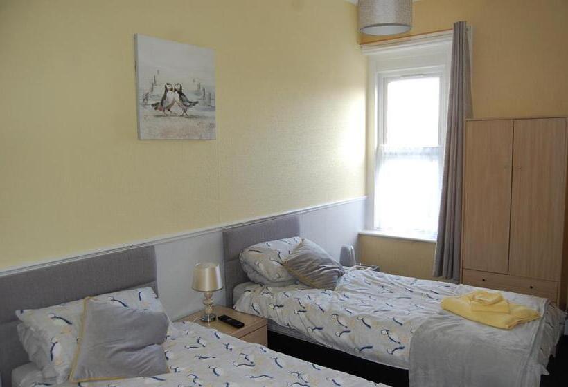 스탠다드 룸 공동 욕실, The George B&b